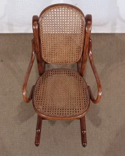 Pamono Model 12331 Childrens Rocking Chair in Beech by Michael Thonet for Thonet, 1910s Outlet
