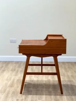 Pamono Model 56 Desk in Teak by Arne Wahl Iversen, 1960s Clearance