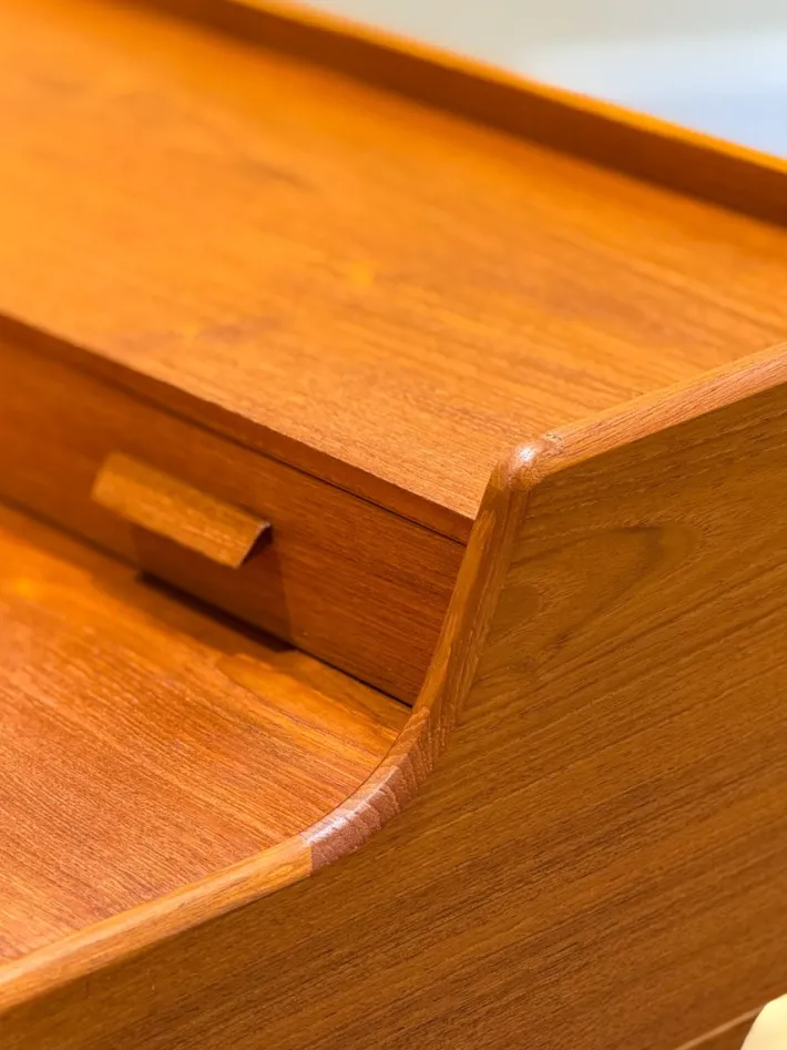 Pamono Model 56 Desk in Teak by Arne Wahl Iversen, 1960s Clearance