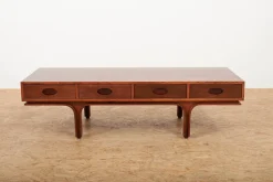 Pamono Model 513 Lowboard or Coffee Table in Rosewood-Veneered Molded Plywood with Drawers and Exposed Back by Gianfranco Frattini for Bernini, Italy, 1957 Sale