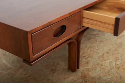 Pamono Model 513 Lowboard or Coffee Table in Rosewood-Veneered Molded Plywood with Drawers and Exposed Back by Gianfranco Frattini for Bernini, Italy, 1957 Sale