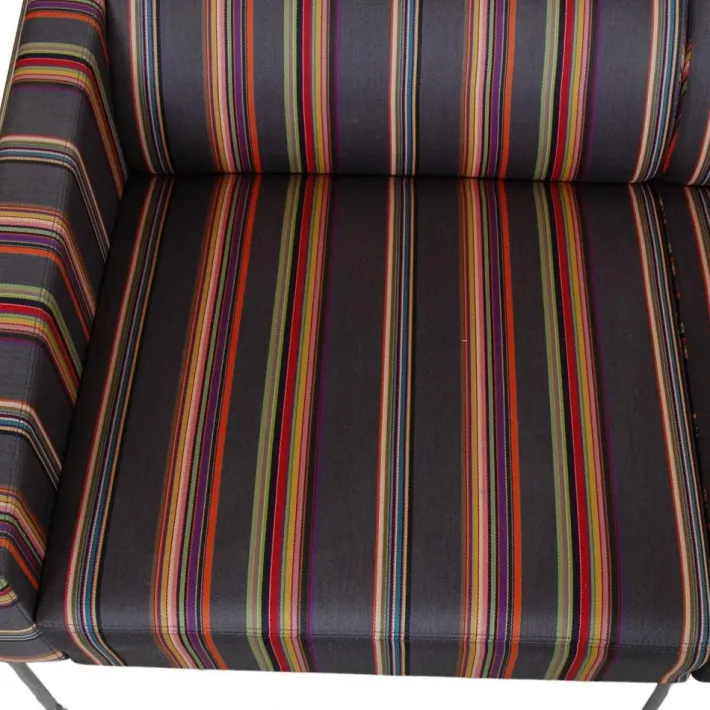 Pamono Model 3302 Sofa in Paul Smith Fabric by Arne Jacobsen, 1980s Discount
