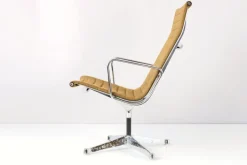 Pamono Model 682 Swivel Armchair by Charles & Ray Eames for Herman Miller, 1958