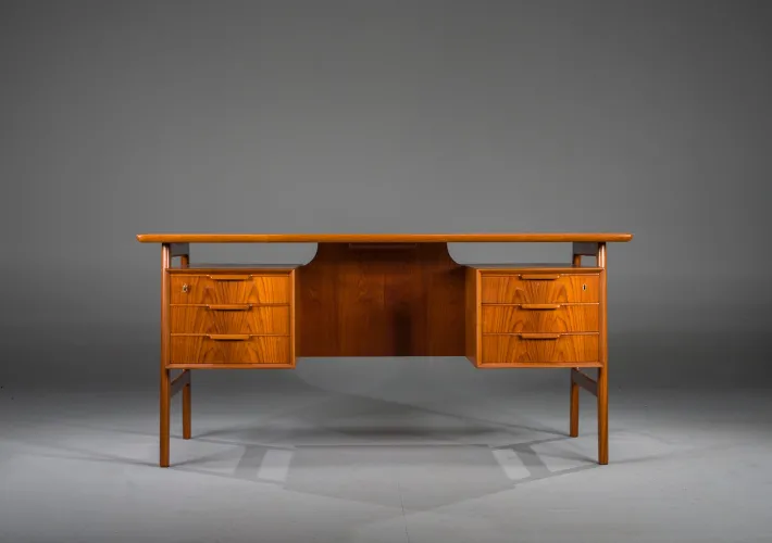 Pamono Model 75 Teak Desk from Omann Jun Møbelfabrik, 1960s