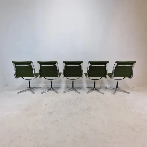 Pamono Model EA 105 Chairs by Eames for Herman Miller, 1970s, Set of 5 Online