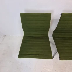 Pamono Model EA 105 Chairs by Eames for Herman Miller, 1970s, Set of 5 Online