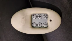 Pamono Model Larus Massaging Chaise Longue in White Leather from Poltrona Frau, 2000 Hot