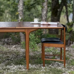 Pamono Model T3 Extending Dining Table in Walnut by Tom Robertson for McIntosh, 1970s Outlet