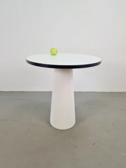 Pamono Modern Container Garden Table by Marcel Wanders from Moooi, 2010s Outlet