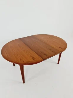 Pamono Modern Danish Expandable Dining Table in Teak, 1960s Outlet
