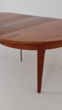 Pamono Modern Danish Expandable Dining Table in Teak, 1960s Outlet