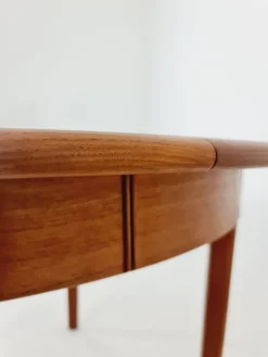 Pamono Modern Danish Expandable Dining Table in Teak, 1960s Outlet