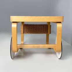 Pamono Modern Finnish Wood, Wicker Cart Tea Trolley 900 attributed to Alvar Aalto for Artek, 1970s Clearance