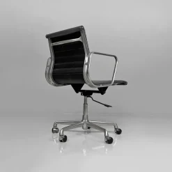 Pamono Modern Italian Leather Office Chairs by Charles and Ray Eames for ICF, 1970s, Set of 2 Discount