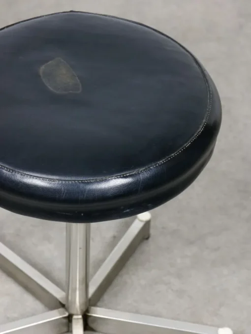 Pamono Modernist Bauhaus Swivel Stool in Chrome, 1950s Outlet