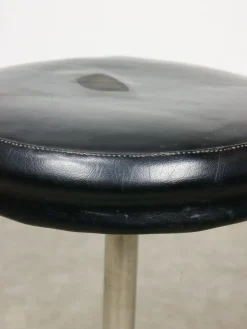Pamono Modernist Bauhaus Swivel Stool in Chrome, 1950s Outlet