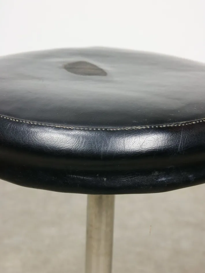 Pamono Modernist Bauhaus Swivel Stool in Chrome, 1950s Outlet
