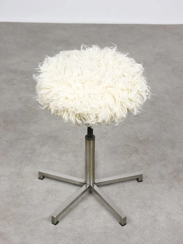 Pamono Modernist Bauhaus Swivel Stool in Chrome and Sheepskin, 1950s Clearance