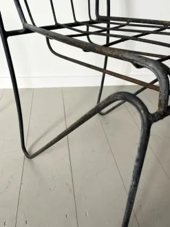 Pamono Modernist Italian Iron Garden Chairs, 1960s, Set of 4 Sale