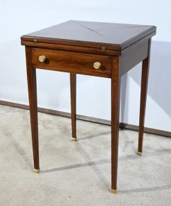 Pamono Molden Mahogany Handkerchief Table, 1920s Outlet