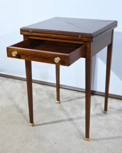 Pamono Molden Mahogany Handkerchief Table, 1920s Outlet