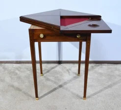 Pamono Molden Mahogany Handkerchief Table, 1920s Outlet