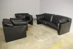 Pamono Moroso Sofa & Armchairs in Black Leather, 1984, Set of 3 Sale