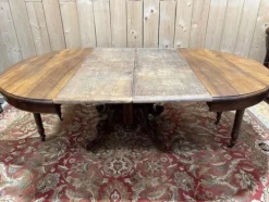 Pamono Napoleon III Oval Dining Table with Central Leg Discount