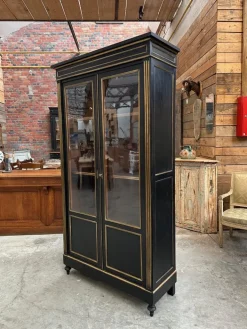 Pamono Napoleon III Showcase Outlet