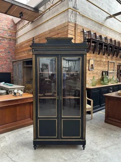 Pamono Napoleon III Showcase Outlet