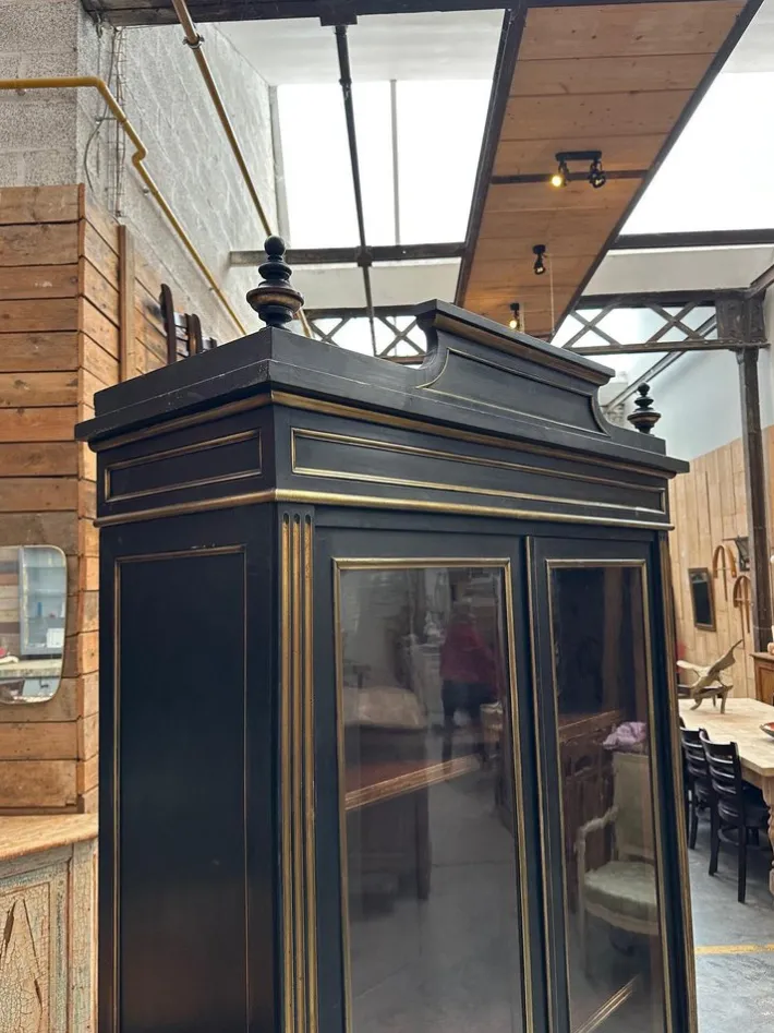 Pamono Napoleon III Showcase Outlet