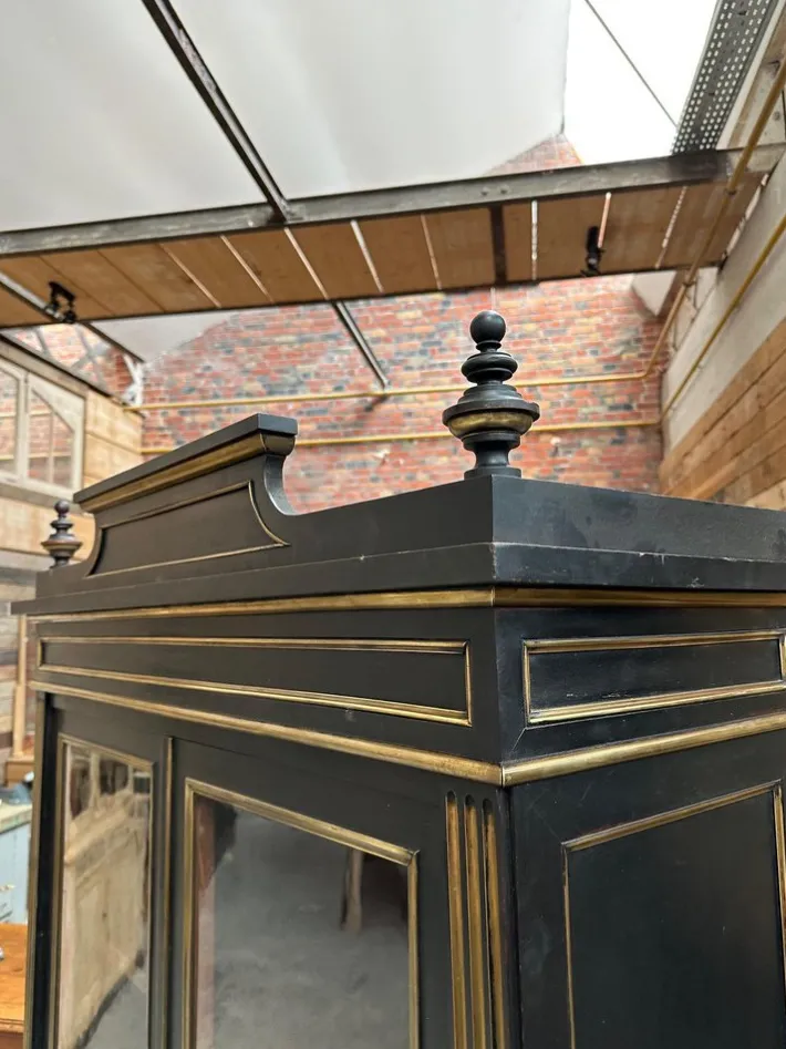 Pamono Napoleon III Showcase Outlet