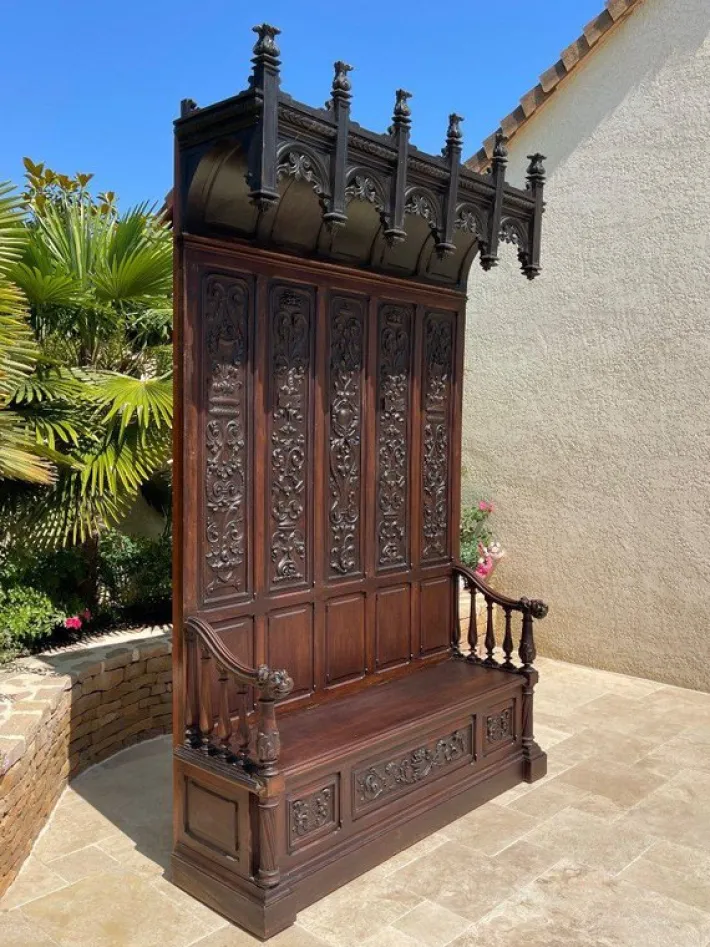 Pamono Neo-Gothic Castle Safe Bench New