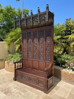 Pamono Neo-Gothic Castle Safe Bench New