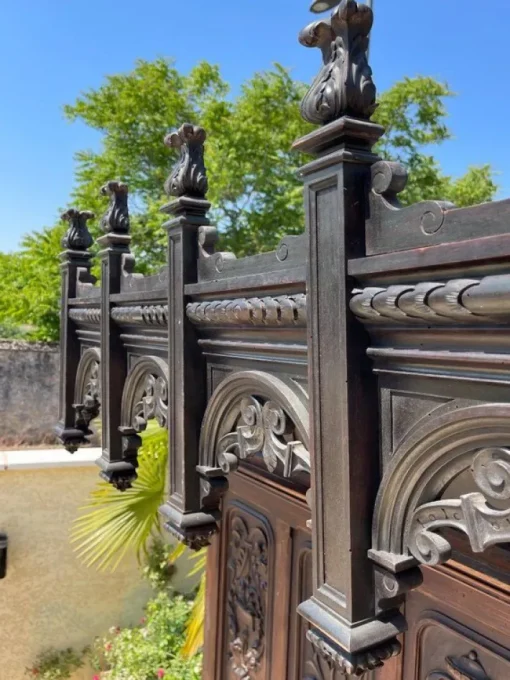 Pamono Neo-Gothic Castle Safe Bench New