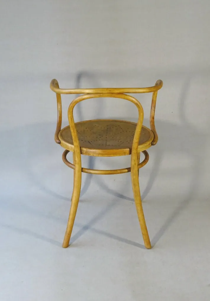 Pamono No. 209 B9 Armchair with Star-Shaped Seat from Thonet, 1905 Outlet