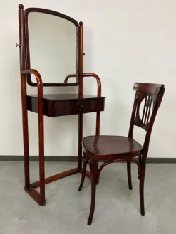 Pamono No. 1134 Dressing Table attributed to Josef Hoffmann for J&J Kohn, 1906 Outlet