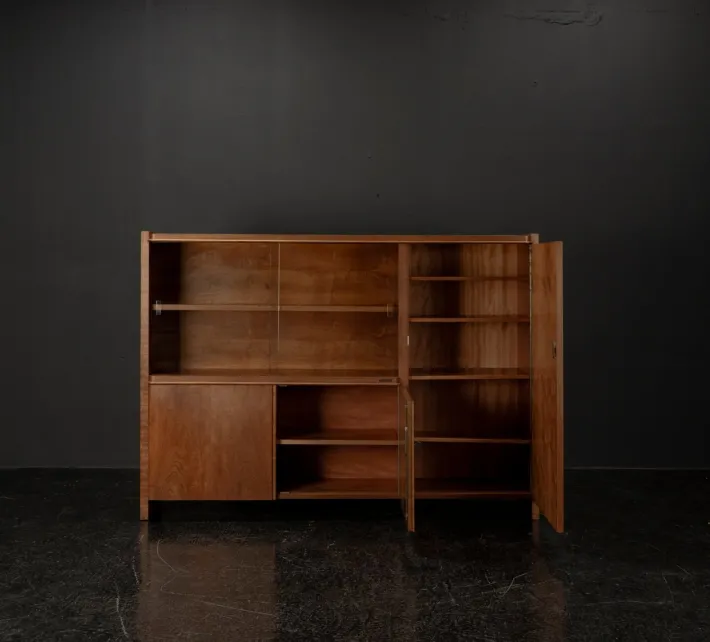 Pamono No. 37 Sideboard in Walnut by Bruno Paul for VEB Deutsche Werkstätten Hellerau, 1935 Online