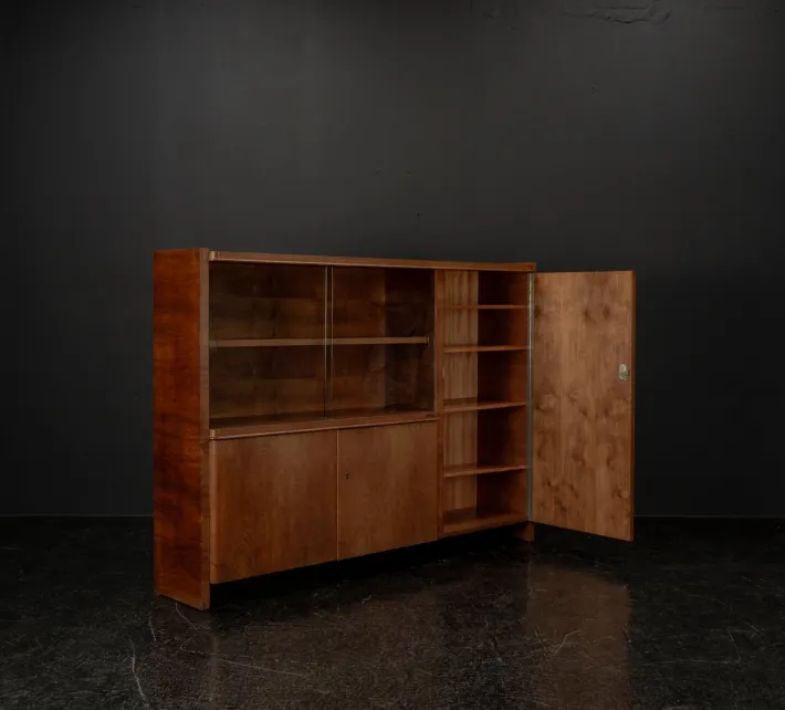 Pamono No. 37 Sideboard in Walnut by Bruno Paul for VEB Deutsche Werkstätten Hellerau, 1935 Online