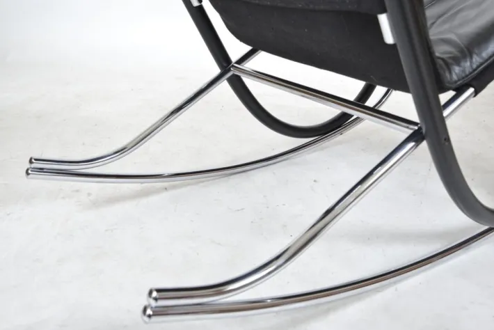 Pamono Nonna Rocking Chair in Chrome & Leather by Paul Tuttle for Strässle International, Switzerland, 1972 Online