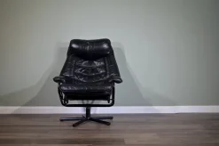 Pamono Norwegian Leather Swivel Chair from Skoghaug, 1960s Hot