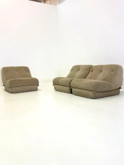 Pamono Nuvolone Modular Lounge Sofa with Coffee Table attributed to Rino Maturi for Mimo Padova, 1970s, Set of 4 Outlet