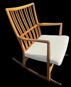 Pamono Oak ML33 Rocking Chair by Hans J. Wegner for A/S Mikael Laursen, 1950s Clearance