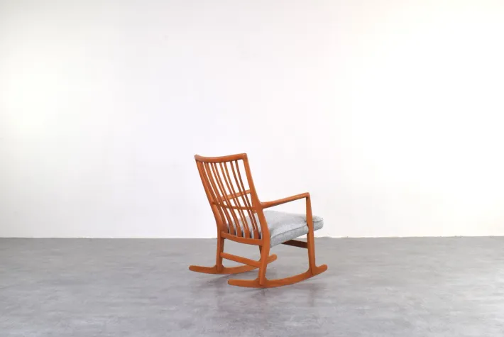 Pamono Oak Ml33 Rocking Chair by Hans J. Wegner for A/S Mikael Laursen, 1950s Outlet