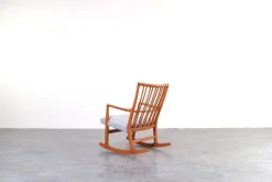 Pamono Oak Ml33 Rocking Chair by Hans J. Wegner for A/S Mikael Laursen, 1950s Outlet