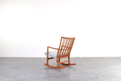 Pamono Oak Ml33 Rocking Chair by Hans J. Wegner for A/S Mikael Laursen, 1950s Outlet