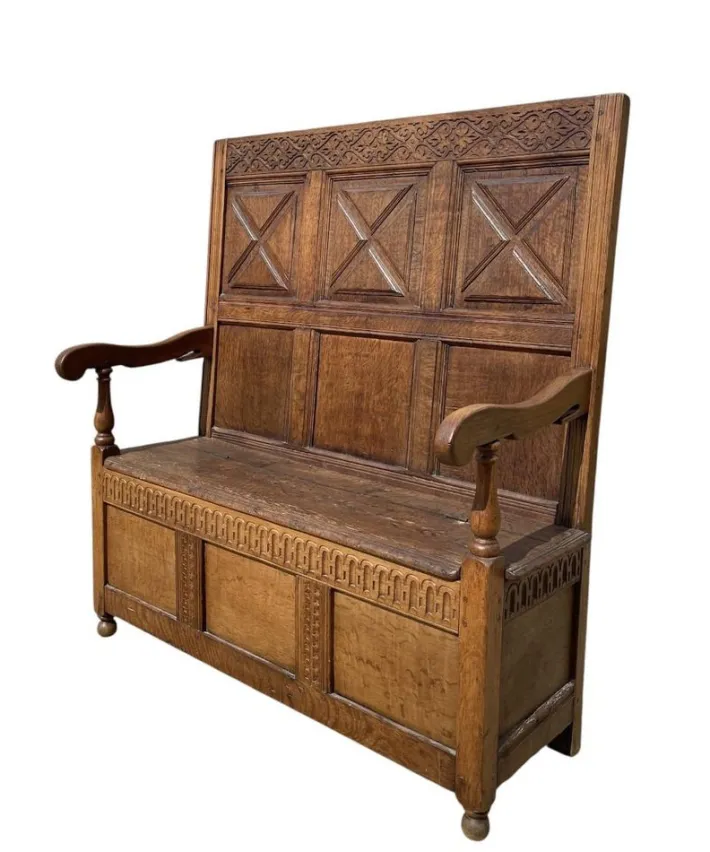 Pamono Oak Storage Bench, 19th Century