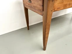 Pamono Oak Table, 19th Century Outlet