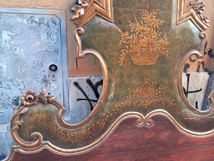 Pamono Olot Bedhead in Wood Hot