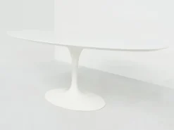 Pamono Oval Tulip Dining Table by Eero Saarinen for Knoll International, 1980s New